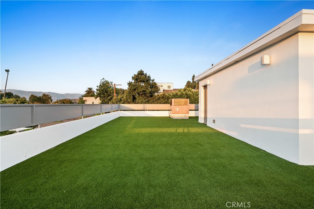 5000 Cleon Avenue, Unit 1/2 North Hollywood, CA 91601 - Photo 32 of 36 a view of grassy field with outdoor space