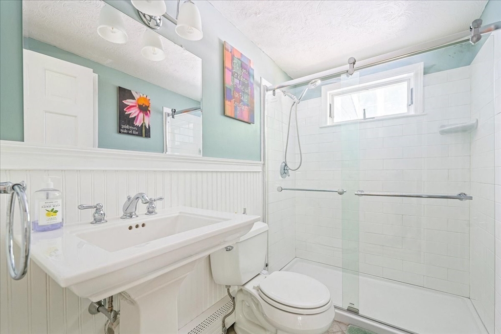 49 Karen Road Hanover, MA 02339 - Photo 18 of 41 Gallery Image 18