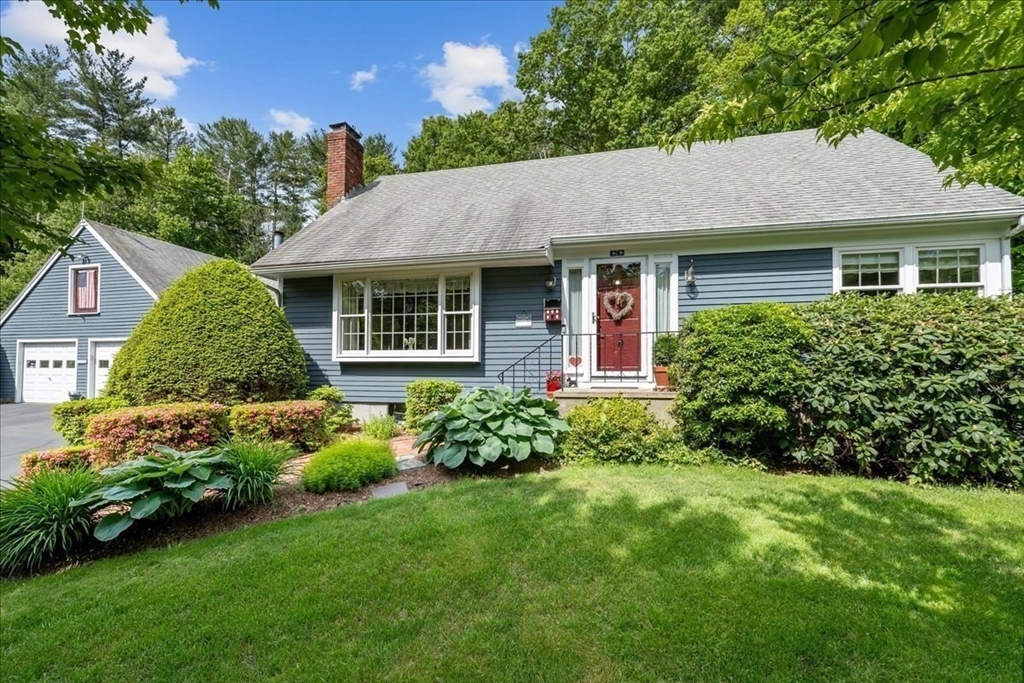 49 Karen Road Hanover, MA 02339 - Photo 5 of 41 Gallery Image 5