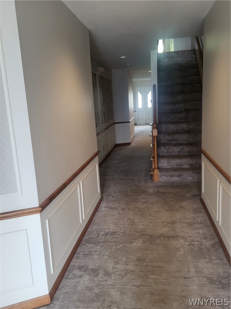 640 Youngs Road, Unit A Amherst, NY 14221 - Photo 30 of 34 Common hallway