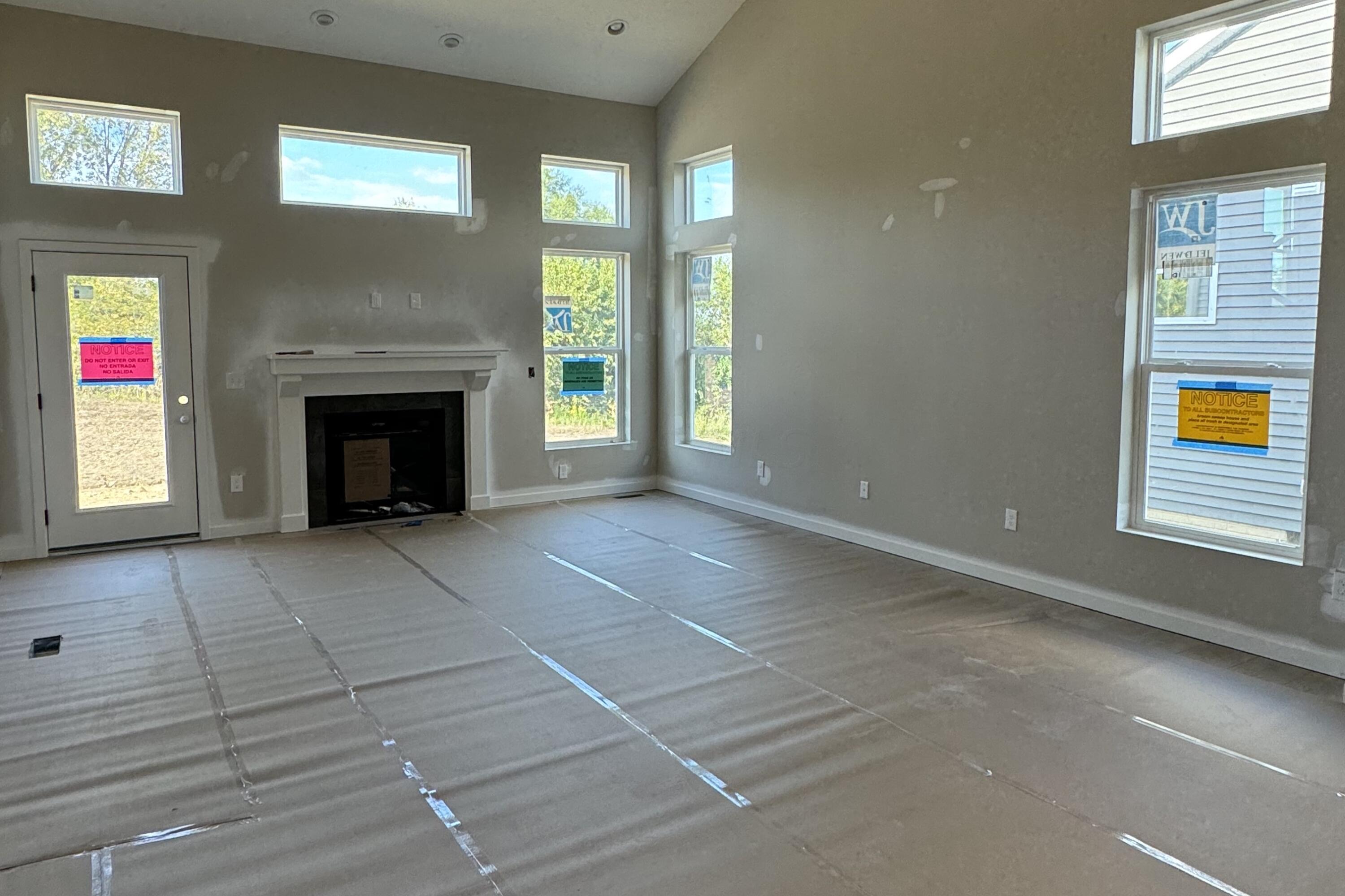 404 Cherry Hills Road Commercial Point, OH 43116 - Photo 4 of 16 Living Room