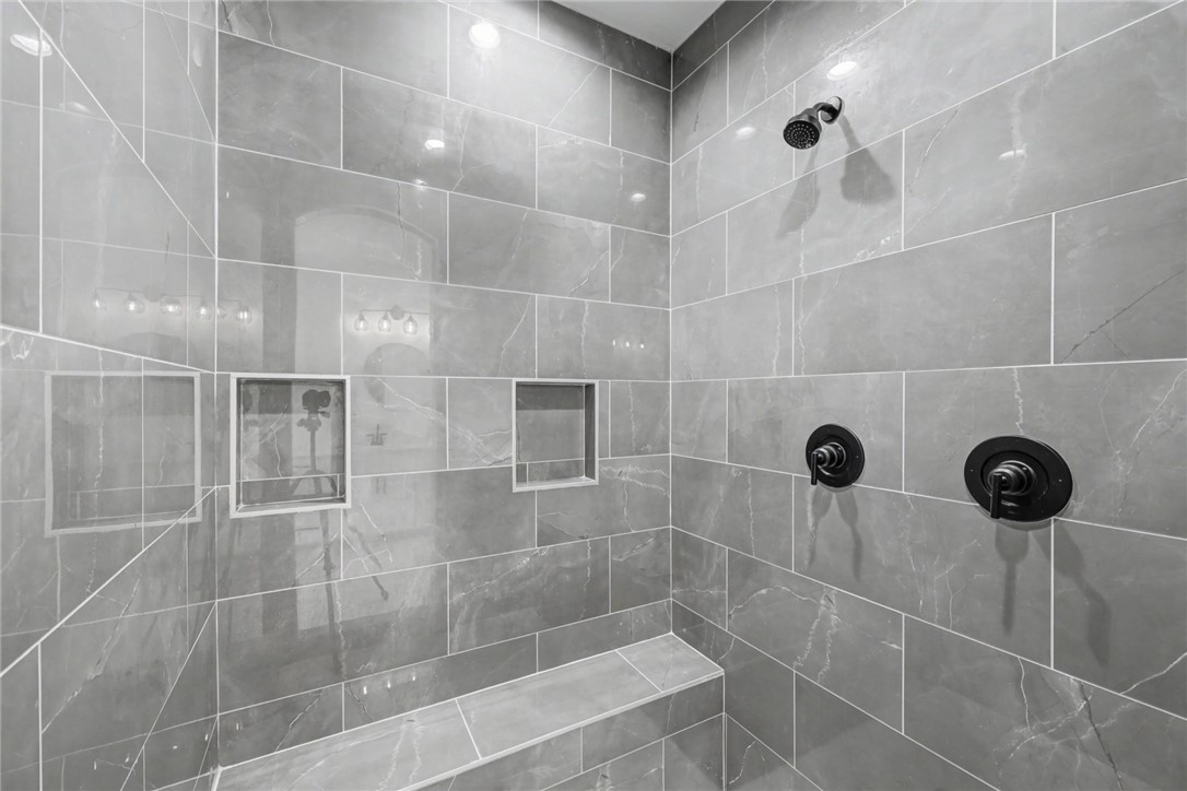 118 Amethyst Street Portland, TX 78374 - Photo 16 of 39 a bathroom with a shower