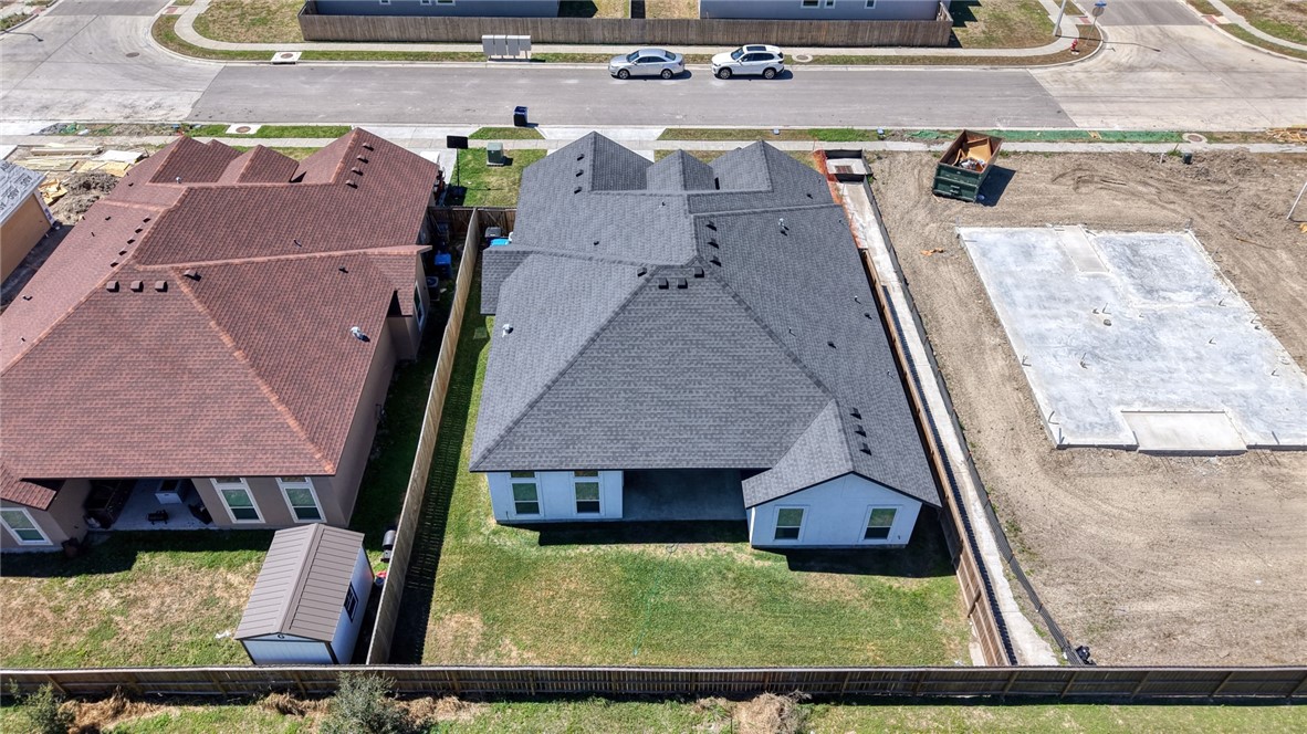 118 Amethyst Street Portland, TX 78374 - Photo 34 of 39 an aerial view of houses with yard