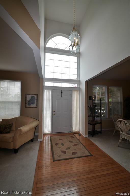 3848 Briarbrooke Lane Rochester, MI 48306 - Photo 2 of 30 2.jpg
