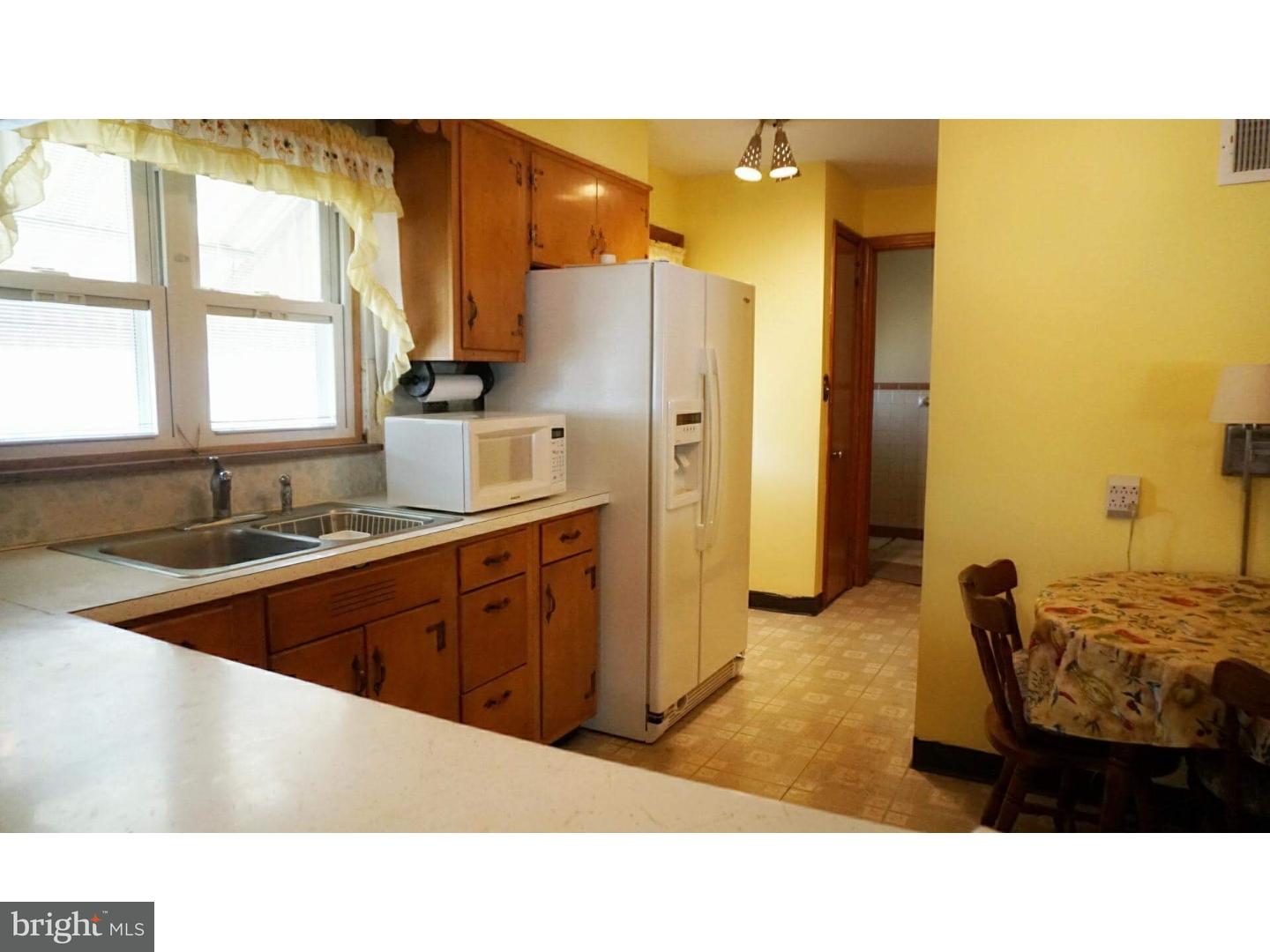 110 Old Fritztown Road Reading, PA 19607 - Photo 5 of 24 Kitchen