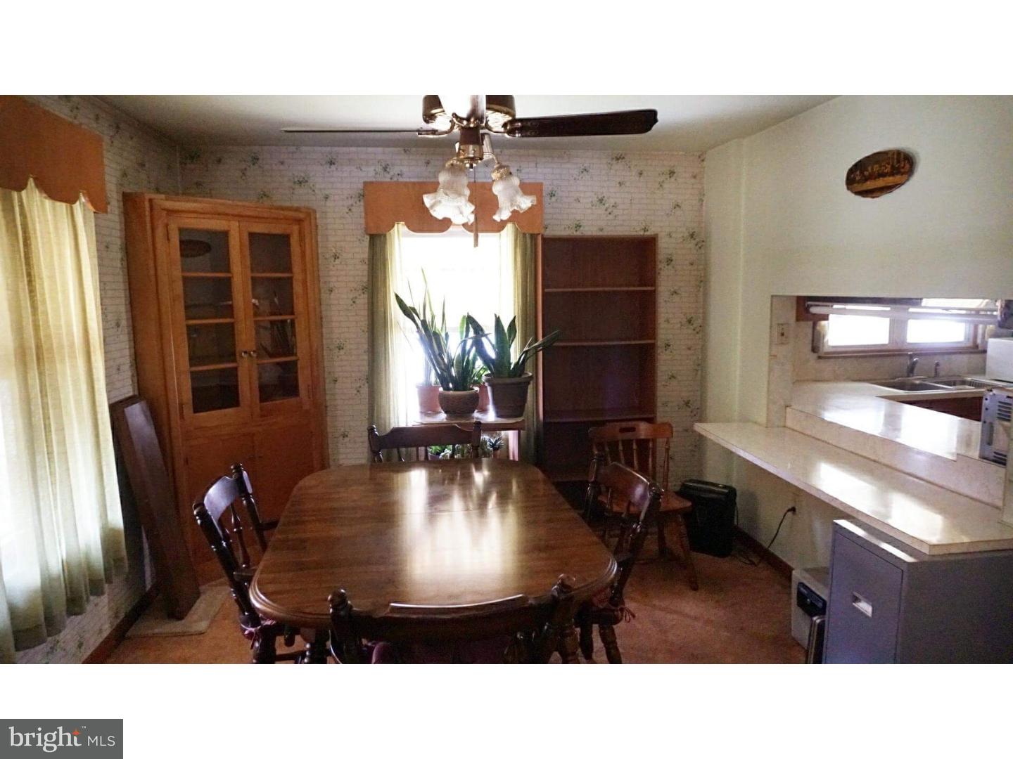 110 Old Fritztown Road Reading, PA 19607 - Photo 7 of 24 Dining Room