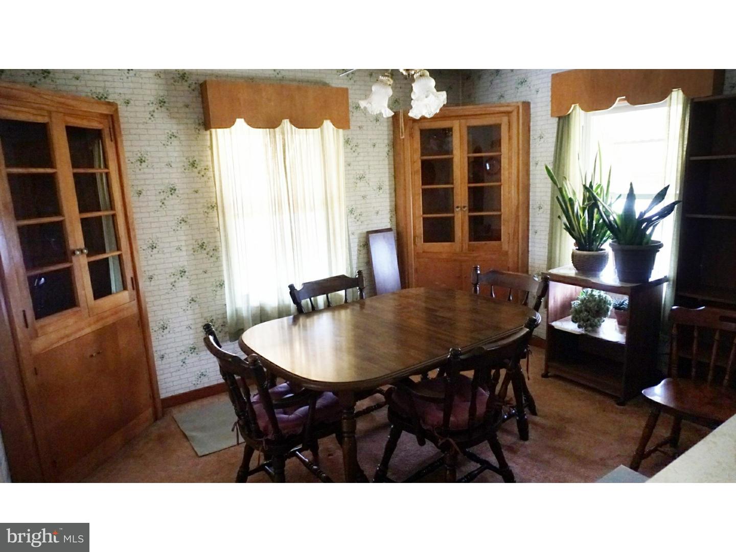 110 Old Fritztown Road Reading, PA 19607 - Photo 8 of 24 Dining Room