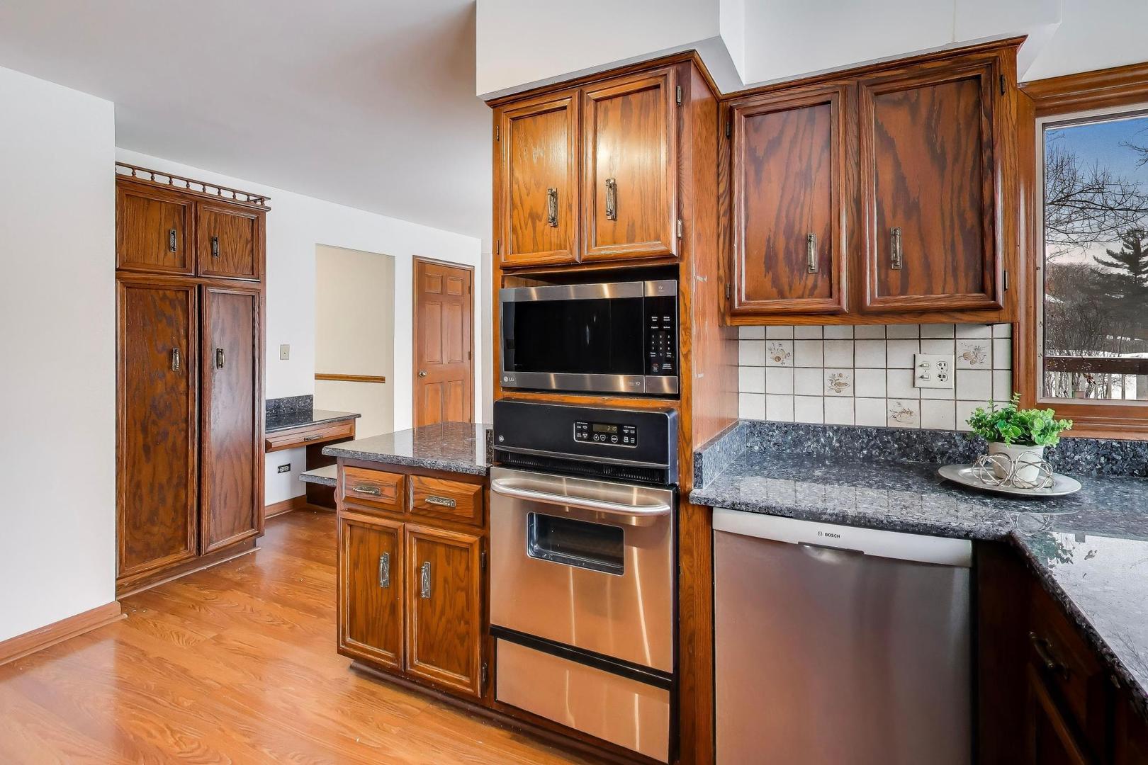 1111 Samstag Court Naperville, IL 60563 - Photo 20 of 61