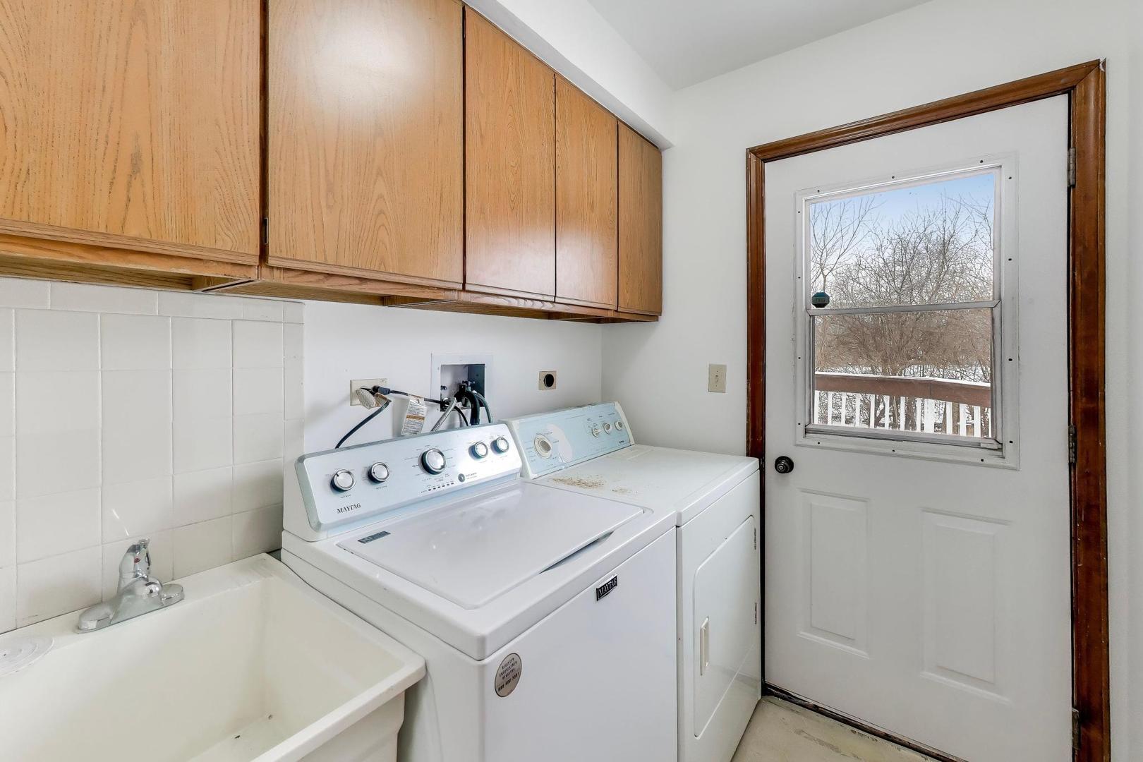 1111 Samstag Court Naperville, IL 60563 - Photo 22 of 61