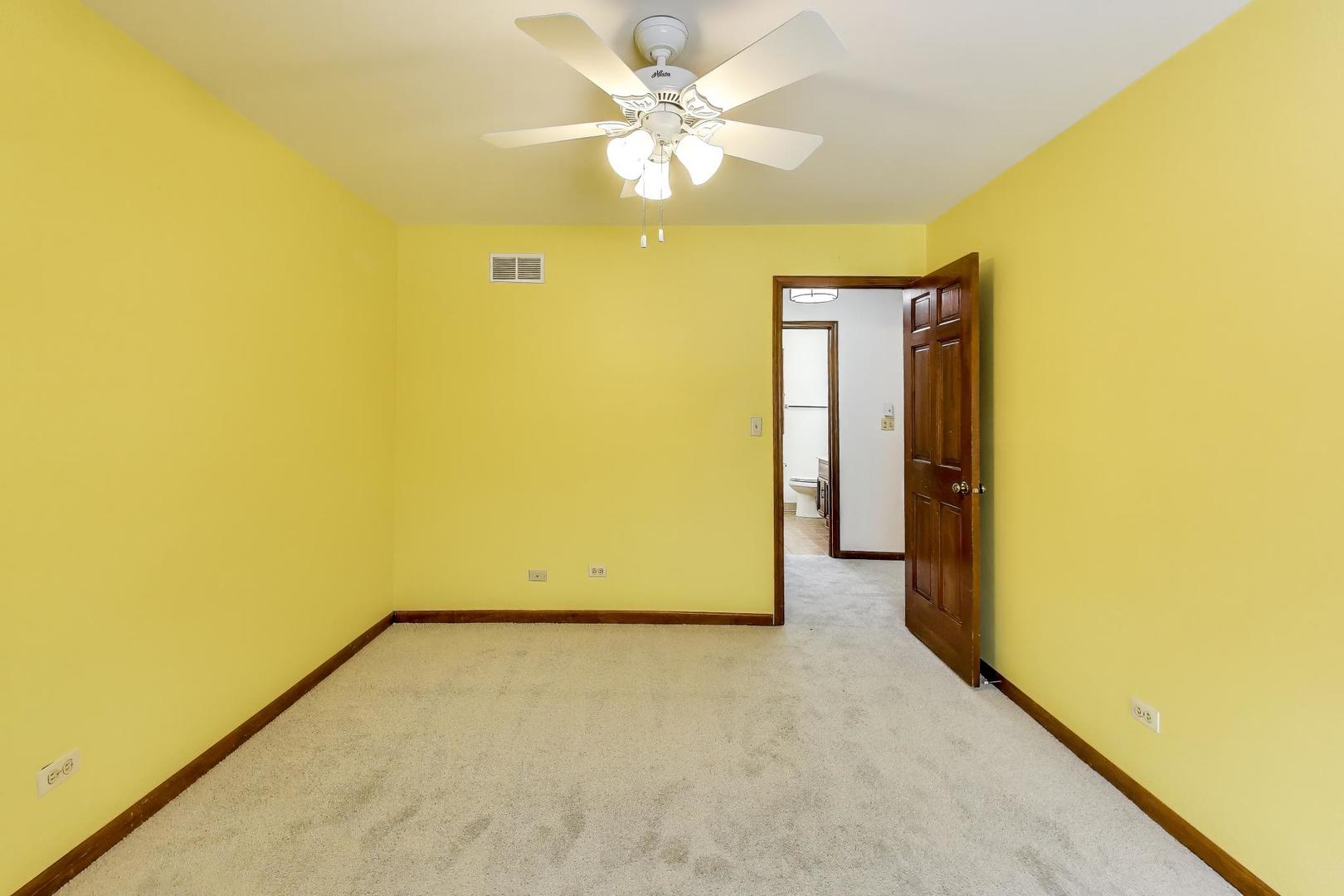 1111 Samstag Court Naperville, IL 60563 - Photo 33 of 61