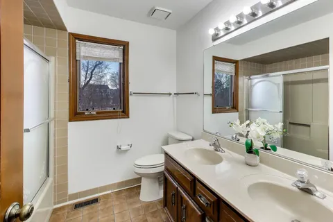 $642,000 | 1111 Samstag Court, Naperville, IL 60563