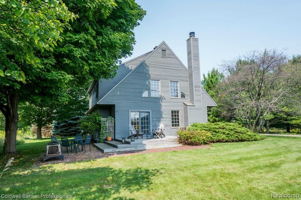 2963 Warren Road Ann Arbor, MI 48105 - Photo 50 of 57 MLS48_deck_closer.jpg