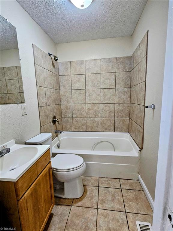 607 Arch Street High Point, NC 27260 - Photo 14 of 23 Full bath