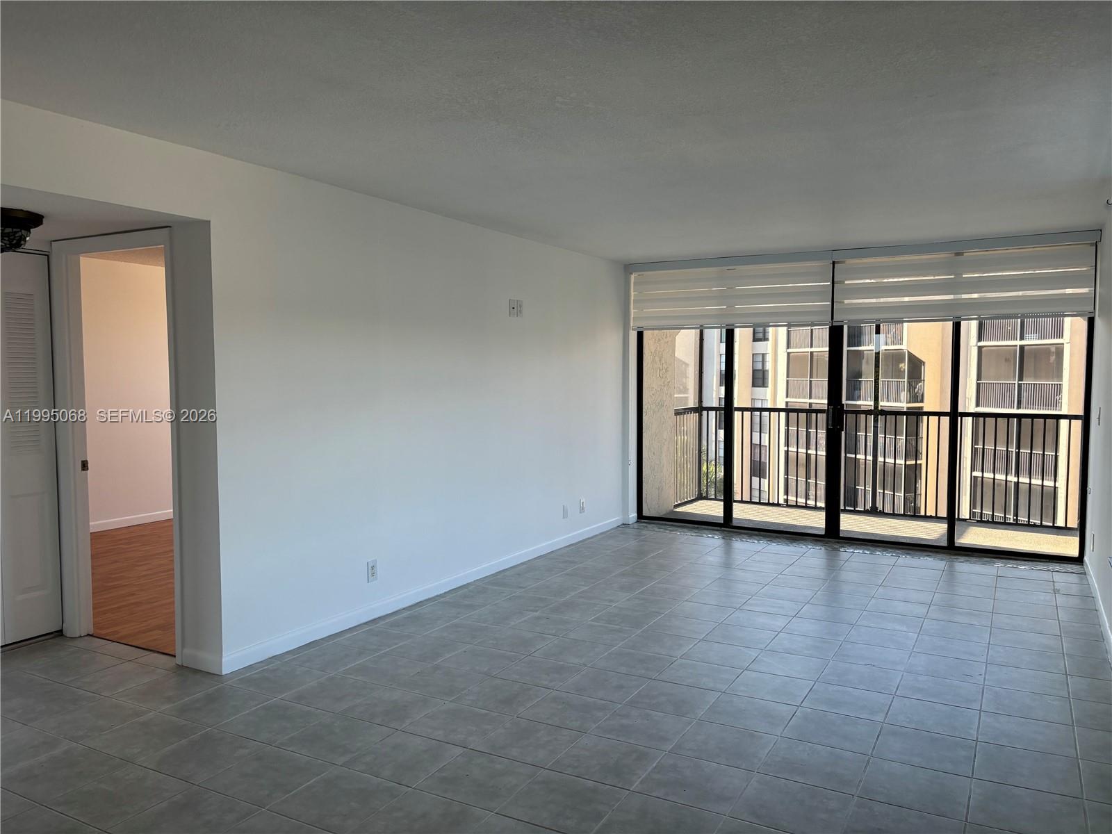 21 Royal Palm Way, Unit 5060 Boca Raton, FL 33432 - Photo 14 of 31 Gallery Image 14
