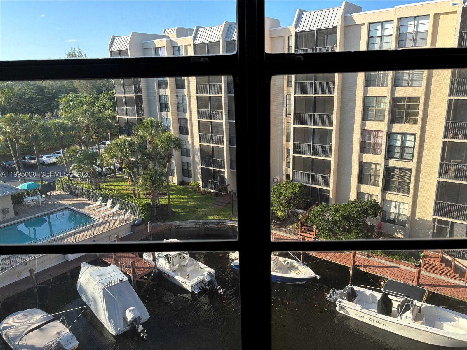21 Royal Palm Way, Unit 5060 Boca Raton, FL 33432 - Photo 17 of 31 Gallery Image 17
