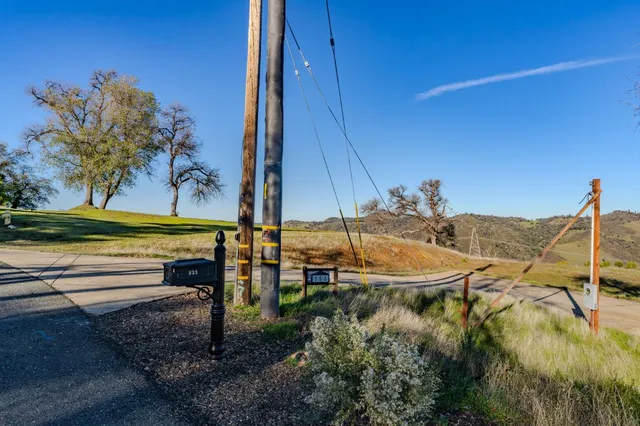 $159,900 | 858 Candy Circle, Mokelumne Hill, CA 95245