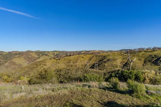 $159,900 | 858 Candy Circle, Mokelumne Hill, CA 95245