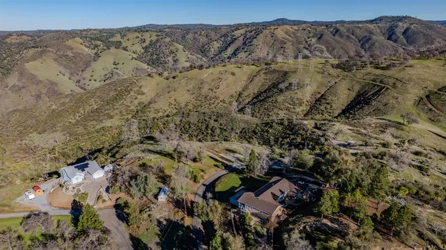 $159,900 | 858 Candy Circle, Mokelumne Hill, CA 95245