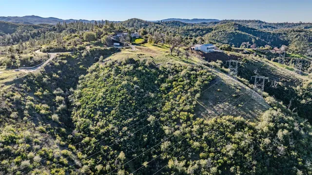 $159,900 | 858 Candy Circle, Mokelumne Hill, CA 95245