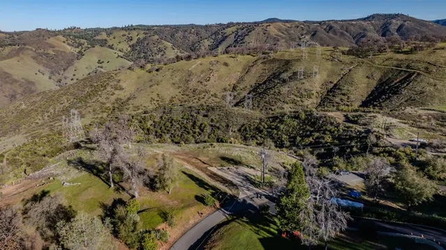 $159,900 | 858 Candy Circle, Mokelumne Hill, CA 95245