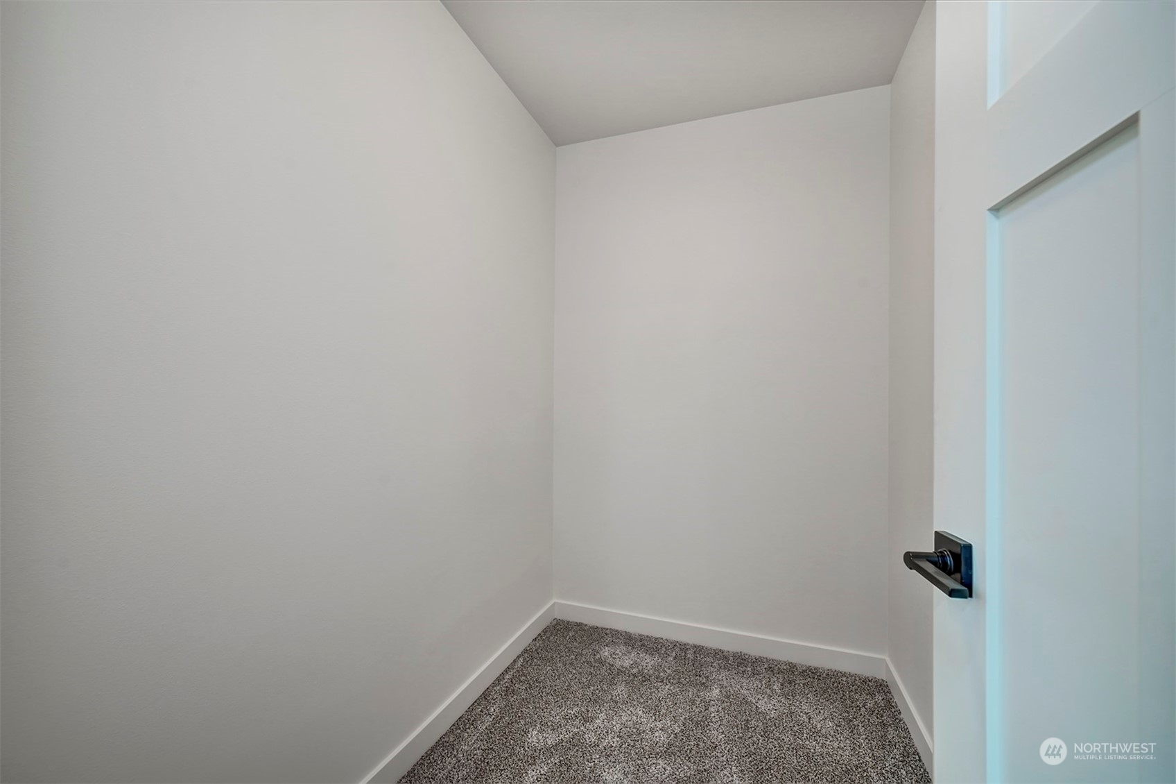 835 Northwest Finn Hill Road Poulsbo, WA 98370 - Photo 20 of 40