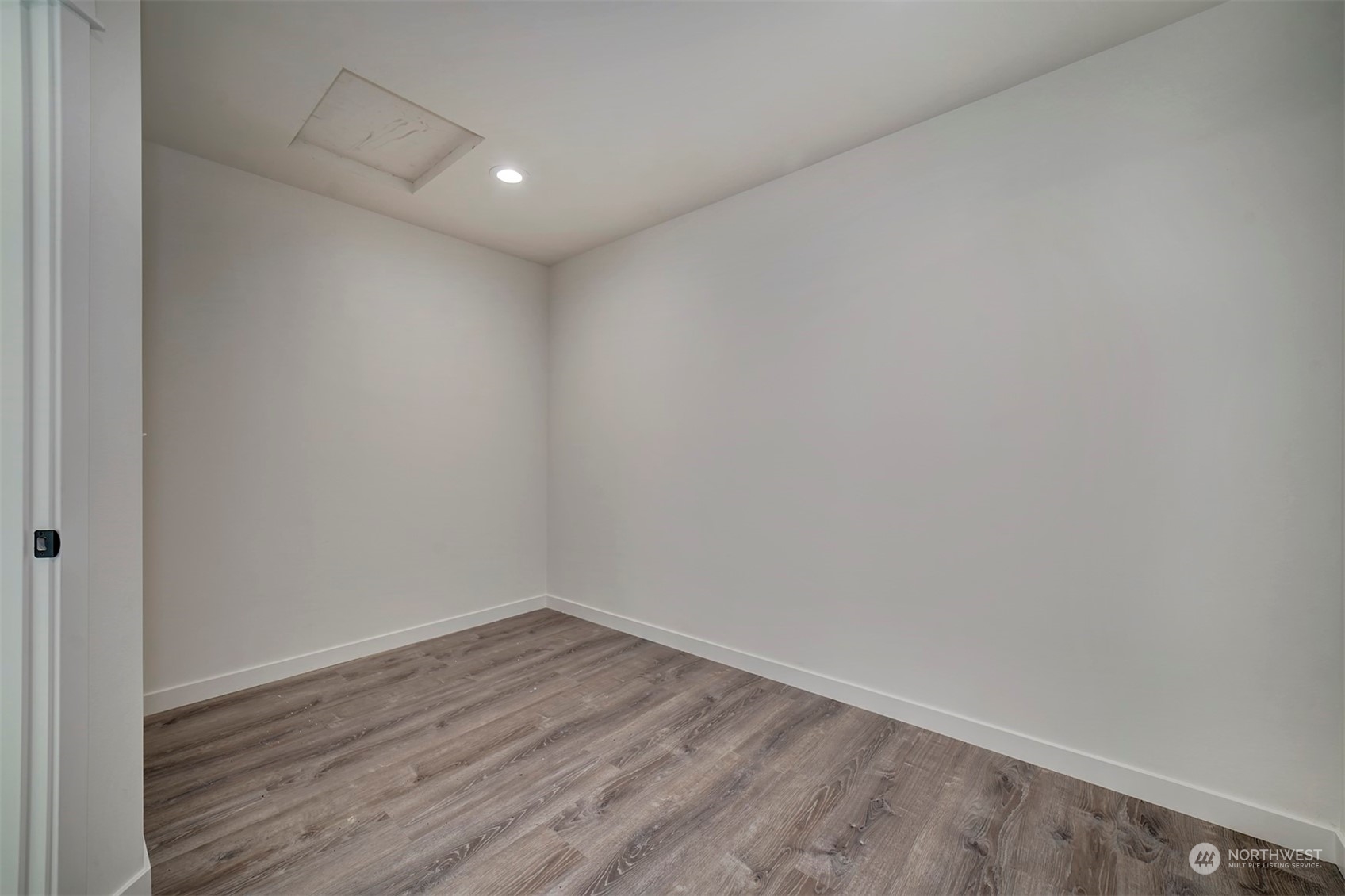 835 Northwest Finn Hill Road Poulsbo, WA 98370 - Photo 29 of 40 a view of empty room