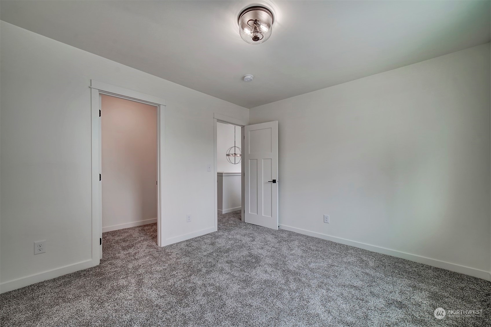 835 Northwest Finn Hill Road Poulsbo, WA 98370 - Photo 33 of 40 an empty room with window
