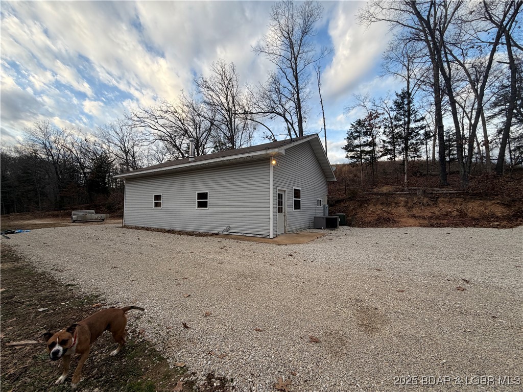 21 Mackey Road Rocky Mount, MO 65072 - Photo 2 of 33