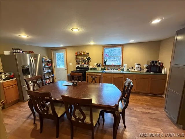 $199,900 | 21 Mackey Road, Rocky Mount, MO 65072