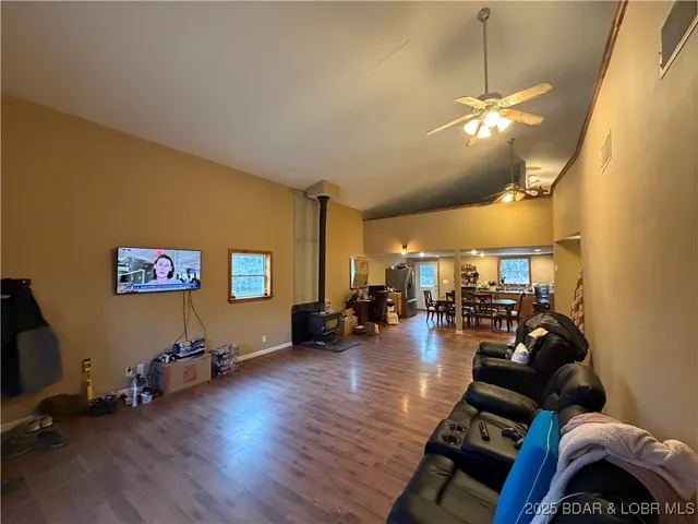 $199,900 | 21 Mackey Road, Rocky Mount, MO 65072