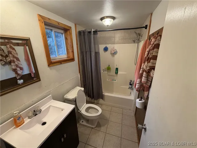 $199,900 | 21 Mackey Road, Rocky Mount, MO 65072