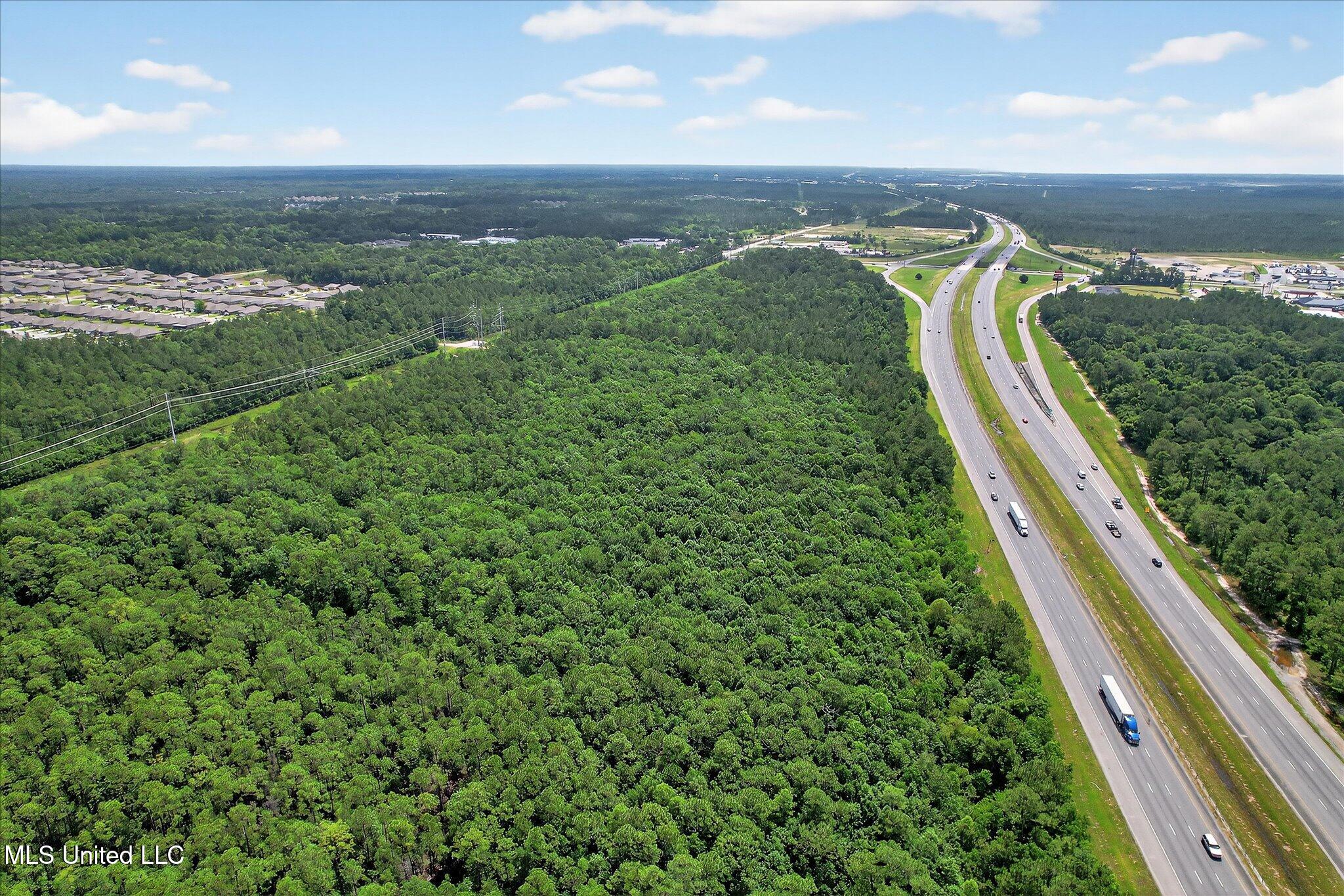 I-10 Gulfport, MS 39503 - Photo 3 of 14 38-031