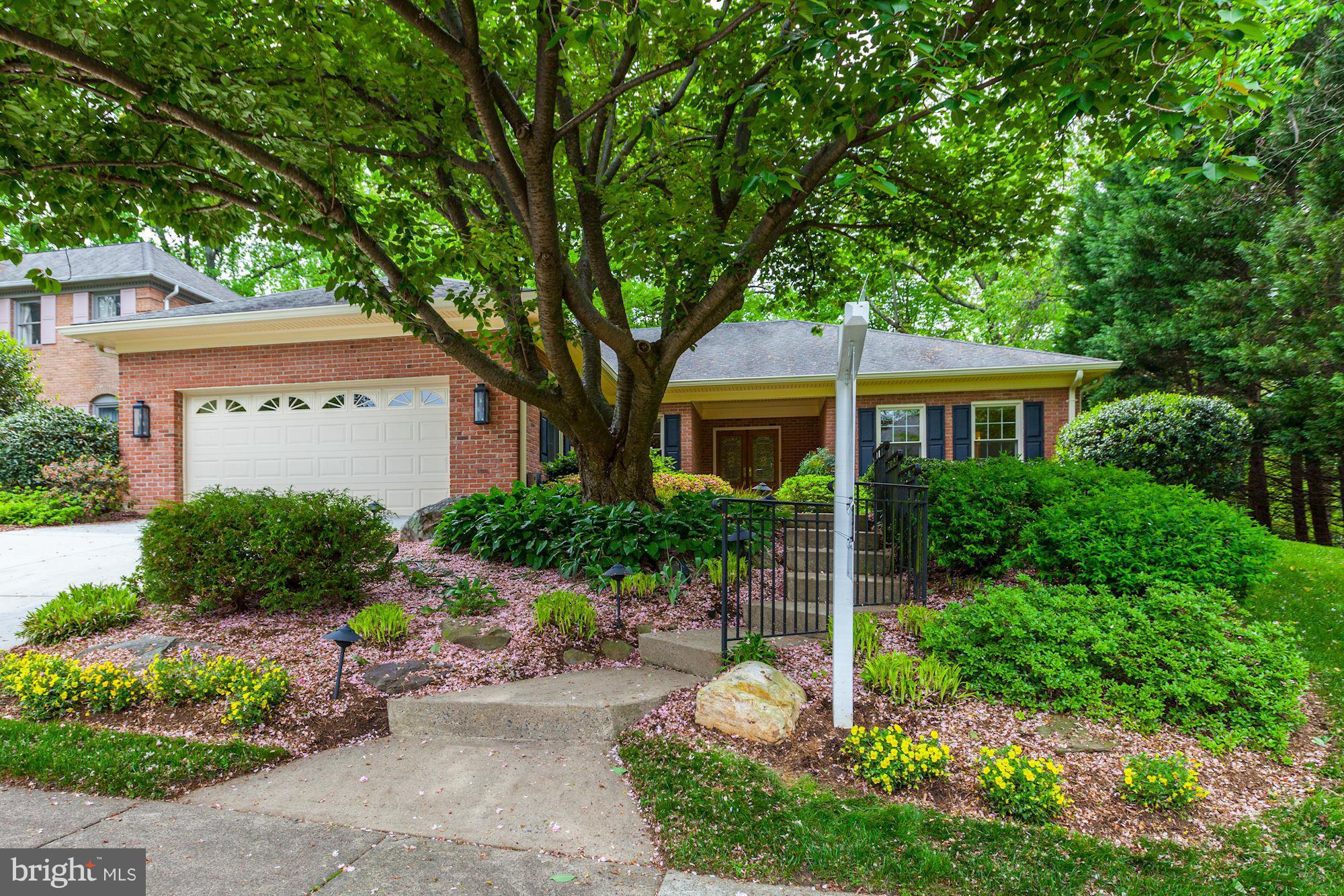 3866 North Ridgeview Road Arlington, VA 22207 - Photo 1 of 30 3866 North Ridgeview Road