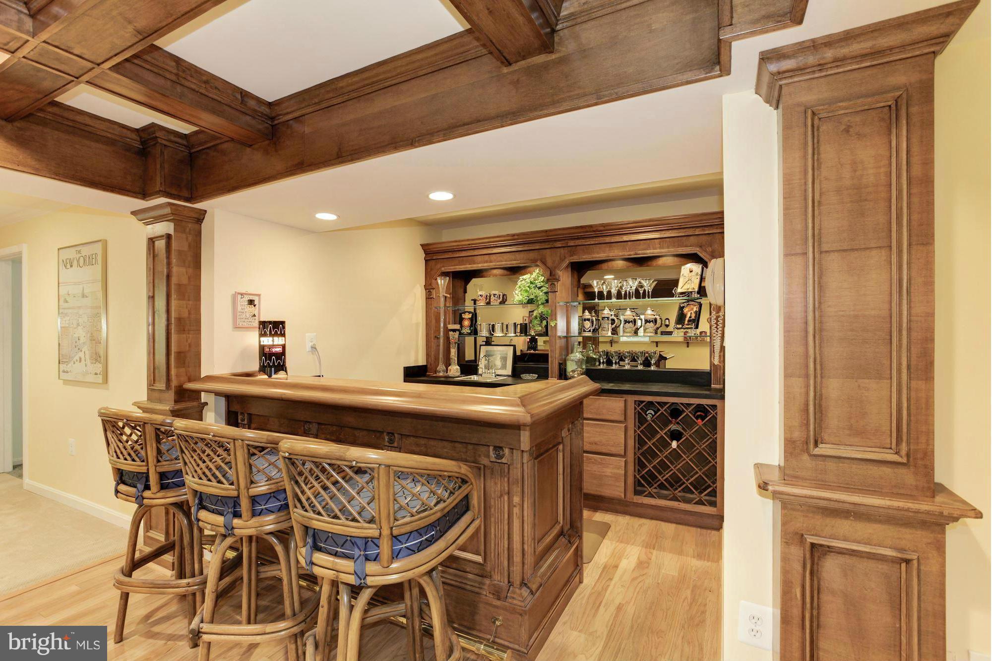 3866 North Ridgeview Road Arlington, VA 22207 - Photo 20 of 30 Wet Bar