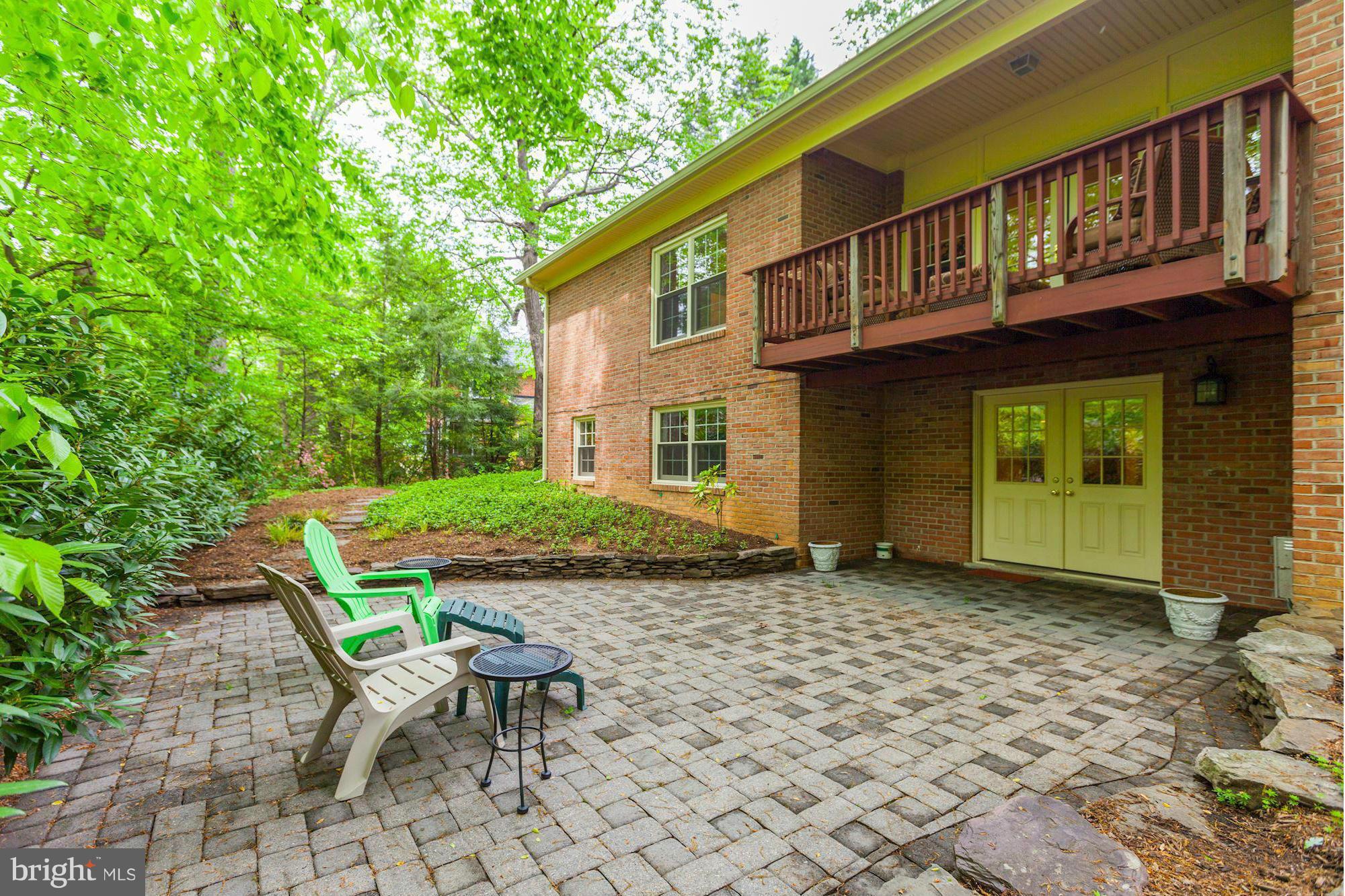 3866 North Ridgeview Road Arlington, VA 22207 - Photo 29 of 30 Patio
