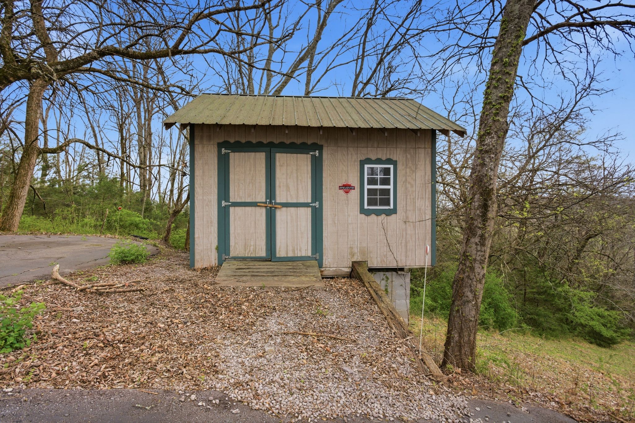 1469 Roy Sellers Road Columbia, TN 38401 - Photo 55 of 55 a front view of a house with a yard