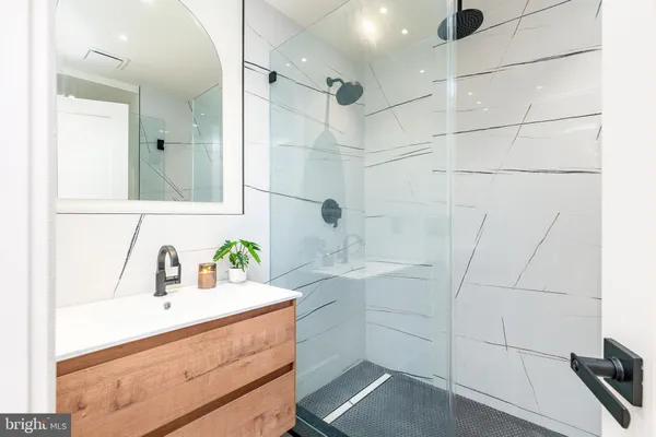 $1,299,900 | 9739 Krewstown Road, Philadelphia, PA 19115