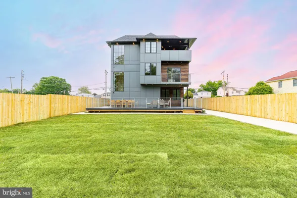 $1,299,900 | 9739 Krewstown Road, Philadelphia, PA 19115