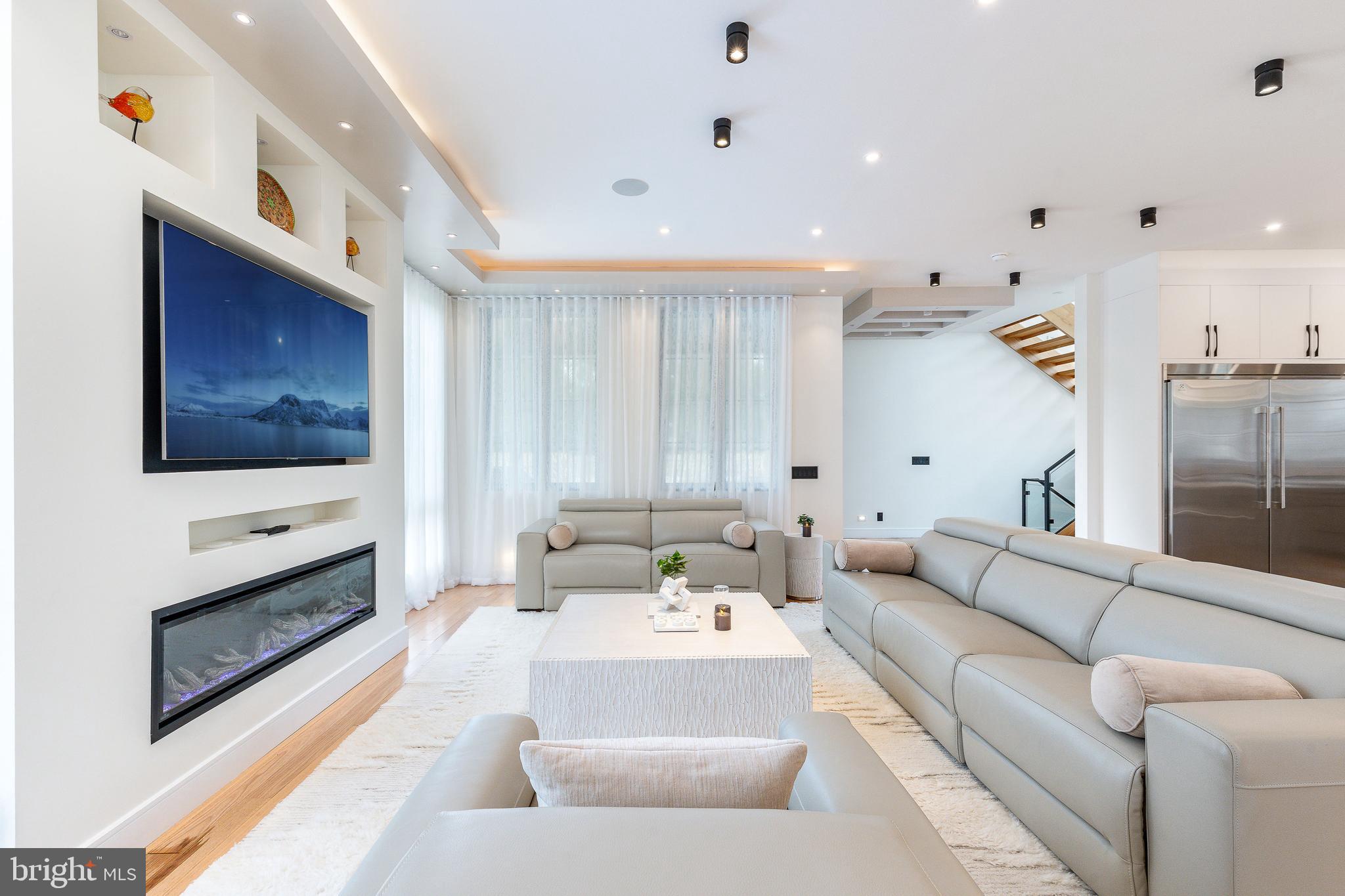 9739 Krewstown Road Philadelphia, PA 19115 - Photo 9 of 65