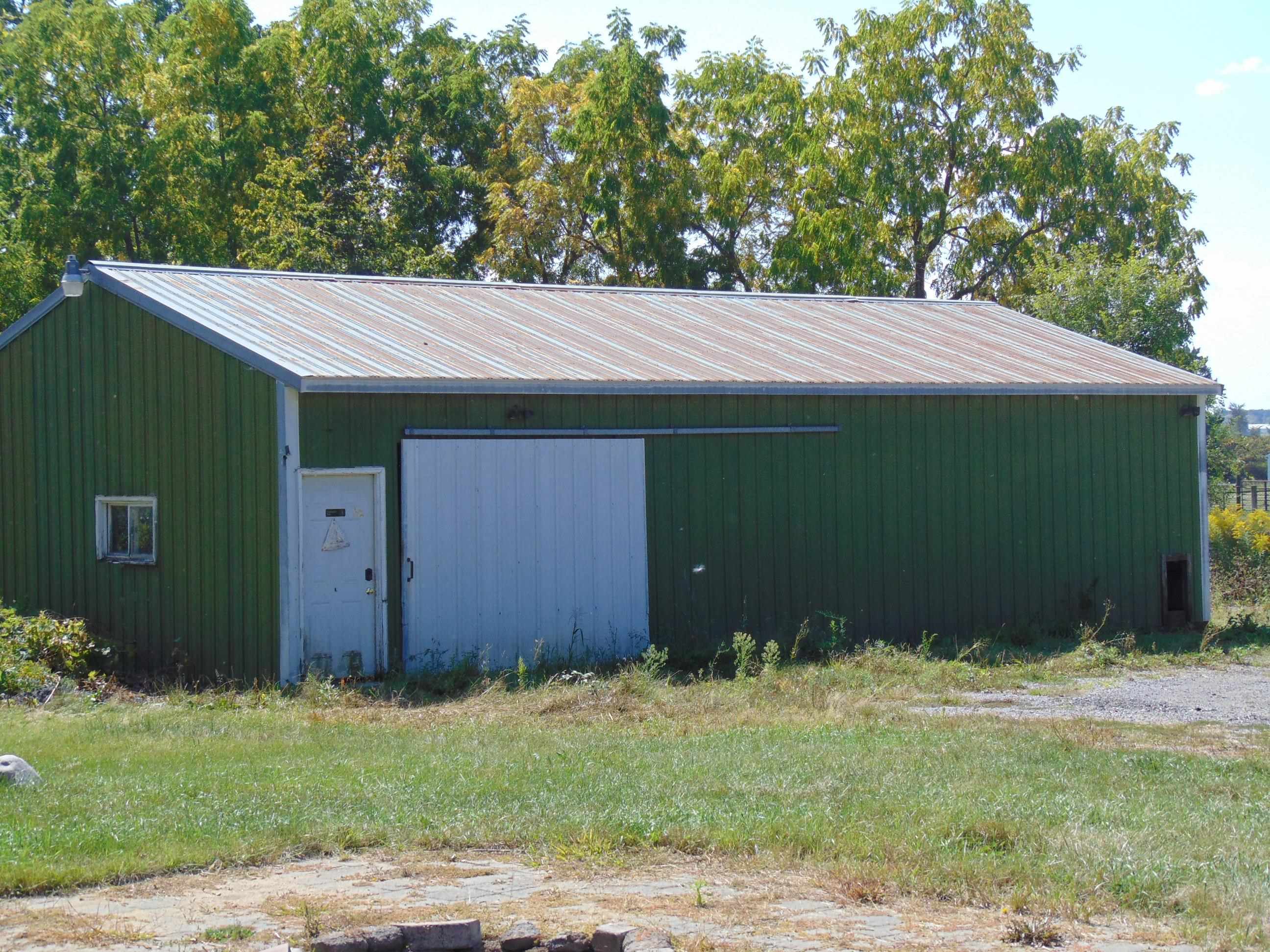 4052 South Shepherd Road Mount Pleasant, MI 48858 - Photo 4 of 15 1938650-77865ac4-89cd-4db6-b90e-07441f5098c3.JPG