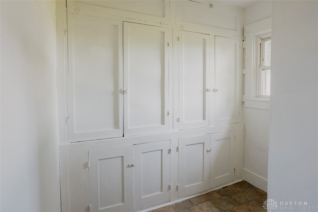 727 Clifton Road Xenia, OH 45385 - Photo 34 of 49 In-law Suite Pantry