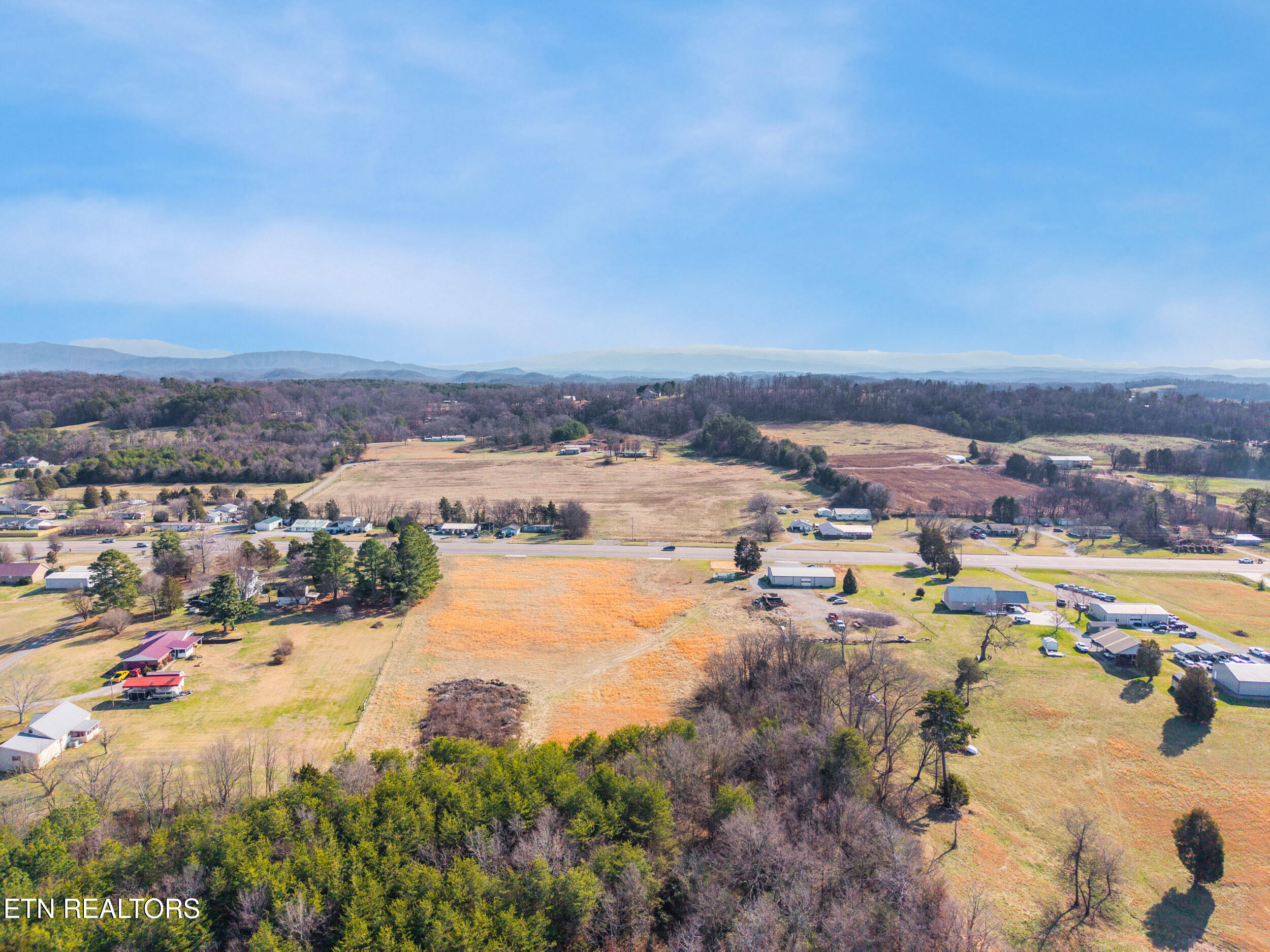 7330 Highway 411 Greenback, TN 37742 - Photo 9 of 13 knox_view_media_7330_us-411_0006