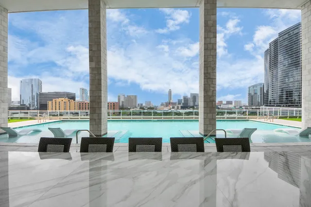 $810,000 | 1409 Post Oak Boulevard, Unit 803, Houston, TX 77056