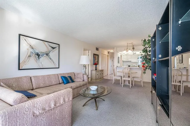 $87,000 | 8900 Washington Street, Unit 506B, Pembroke Pines, FL 33025