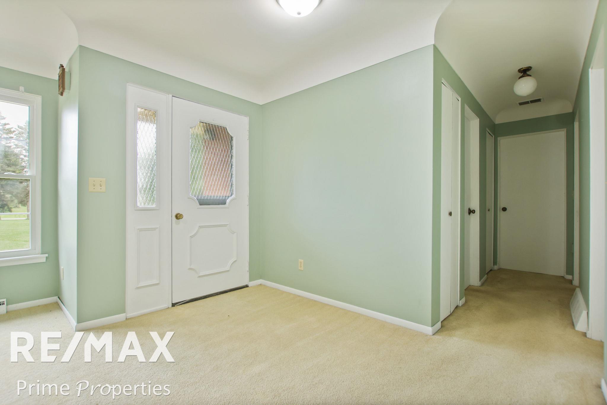 10339 Busch Road Birch Run, MI 48415 - Photo 29 of 70 50105063-28.JPG