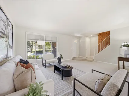 $589,000 | 24369 La Glorita Circle, Newhall, CA 91321