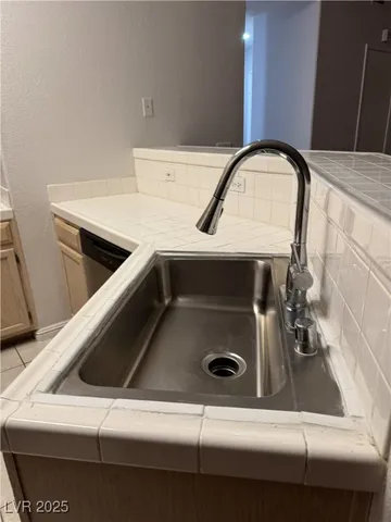 $1,500 | 5415 West Harmon Avenue, Unit 1162, Las Vegas, NV 89103