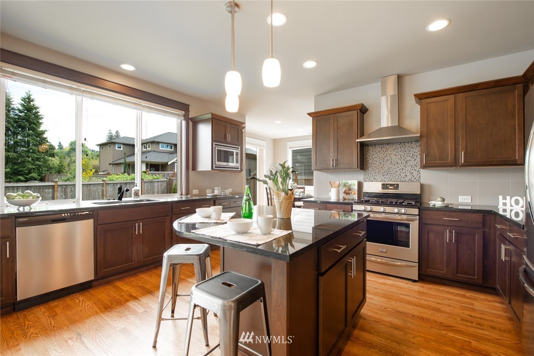 22029 38th Avenue Southeast Bothell, WA 98021 - Photo 4 of 22