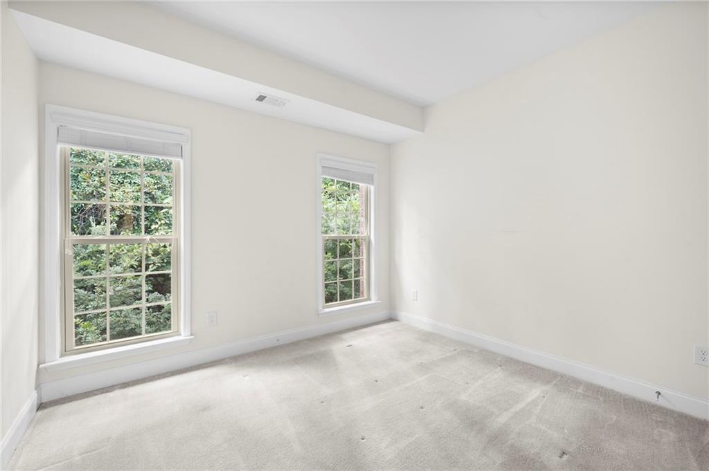 2166 Rock Creek Park Decatur, GA 30033 - Photo 31 of 40 an empty room with windows