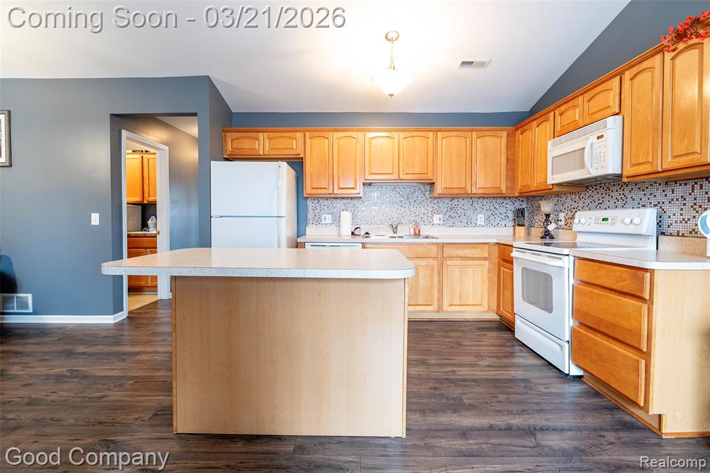 33530 Utica Road Fraser, MI 48026 - Photo 6 of 16